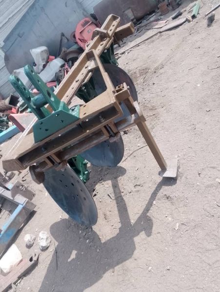 3 dish plough P11 Bain